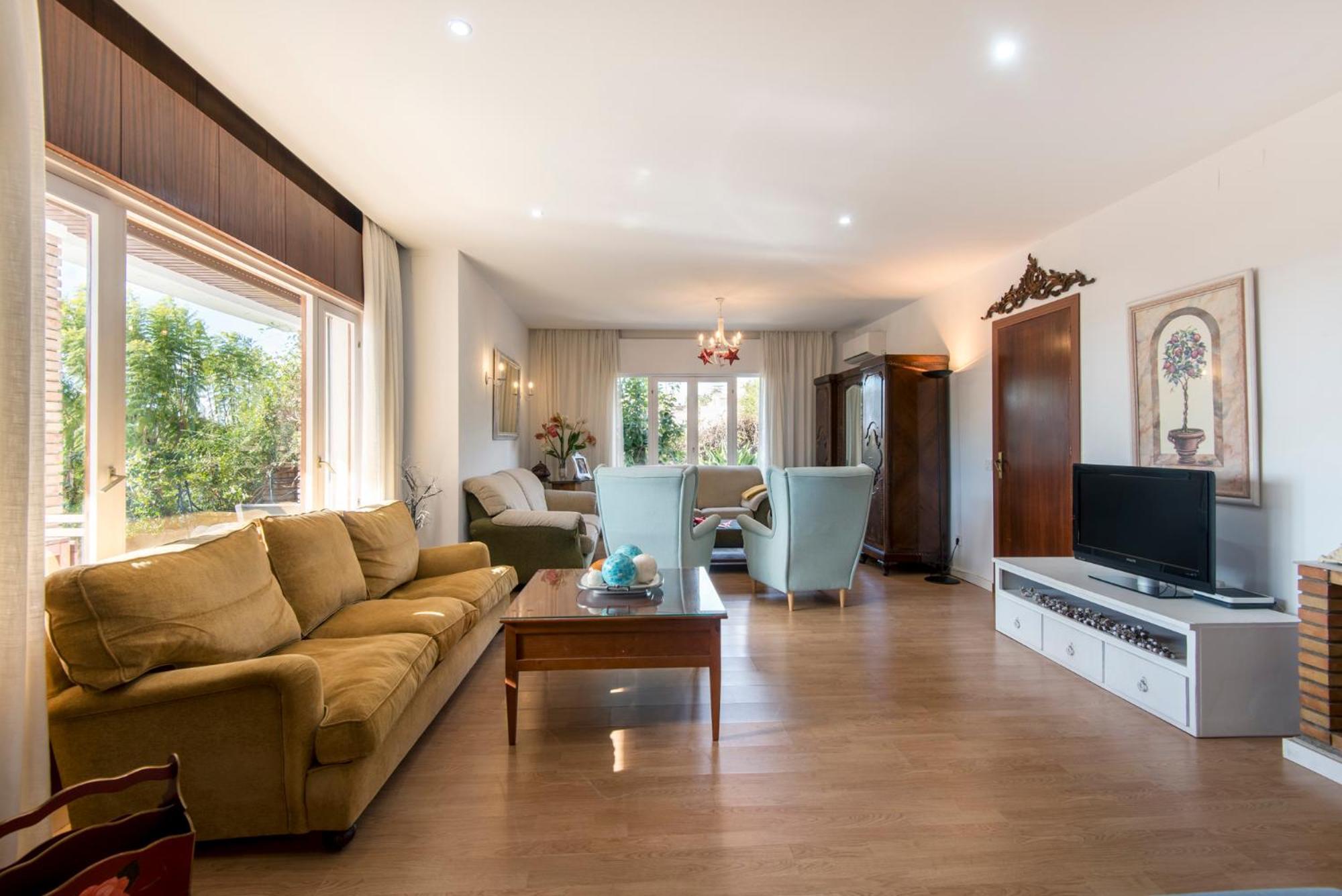 מאלגה Queen Of The Ocean Villa: Stately Style House With Pool מראה חיצוני תמונה
