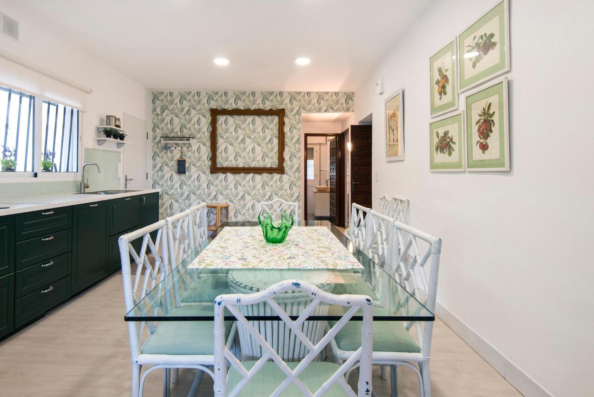 מאלגה Queen Of The Ocean Villa: Stately Style House With Pool מראה חיצוני תמונה