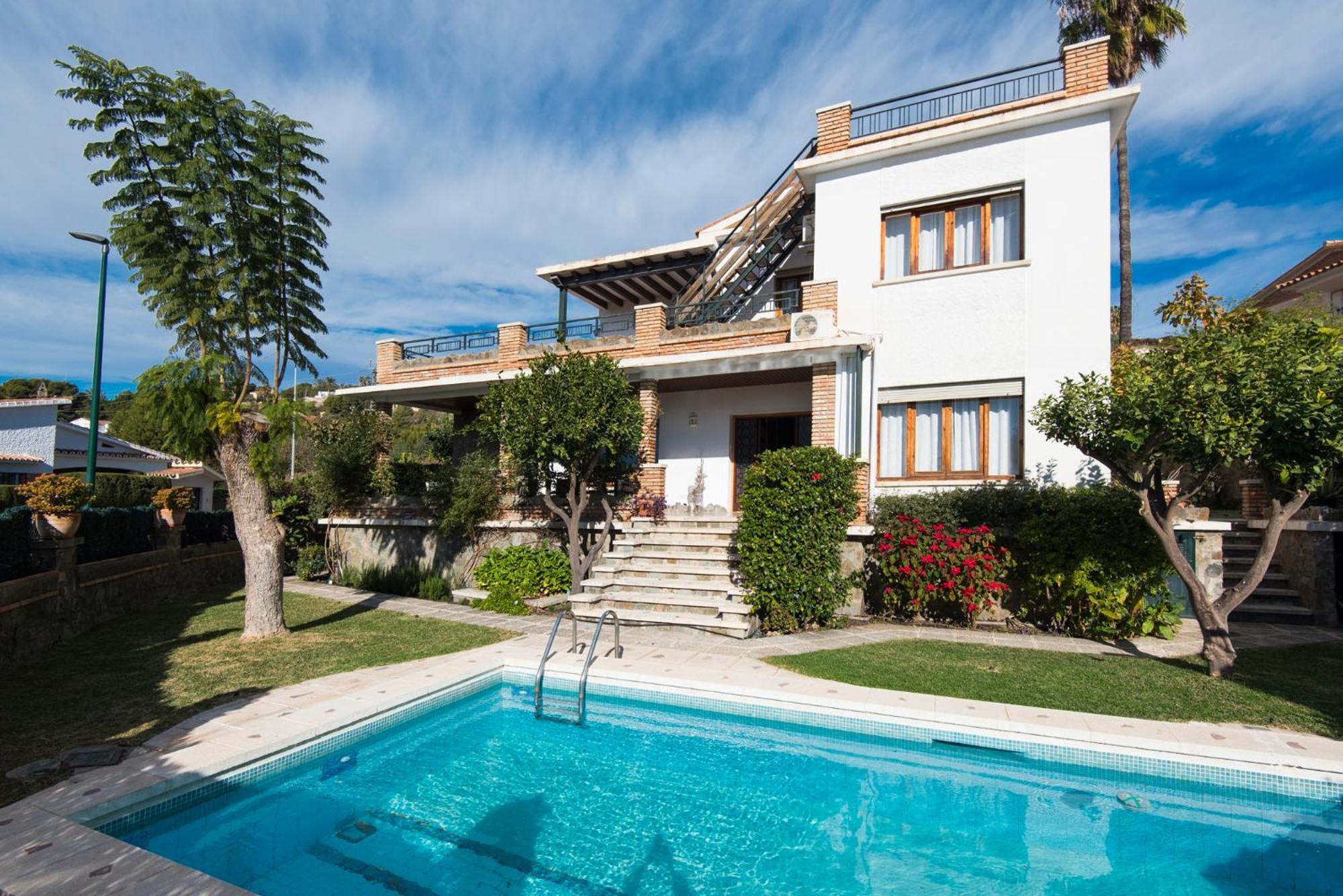 מאלגה Queen Of The Ocean Villa: Stately Style House With Pool מראה חיצוני תמונה